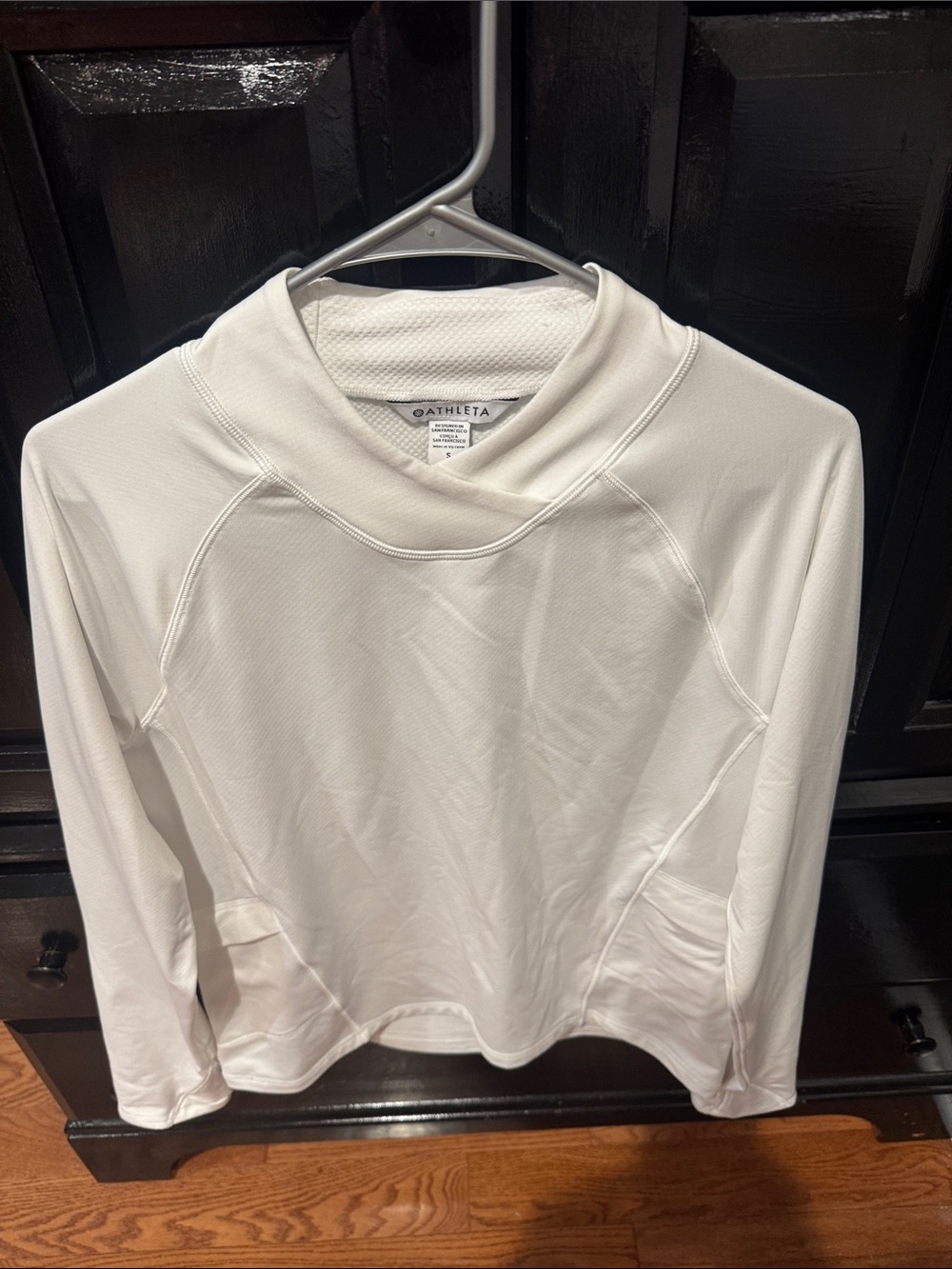 Athleta White Long-Sleeve Pullover Hoodie